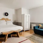 Edgar Suites Saint-Augustin - Naples